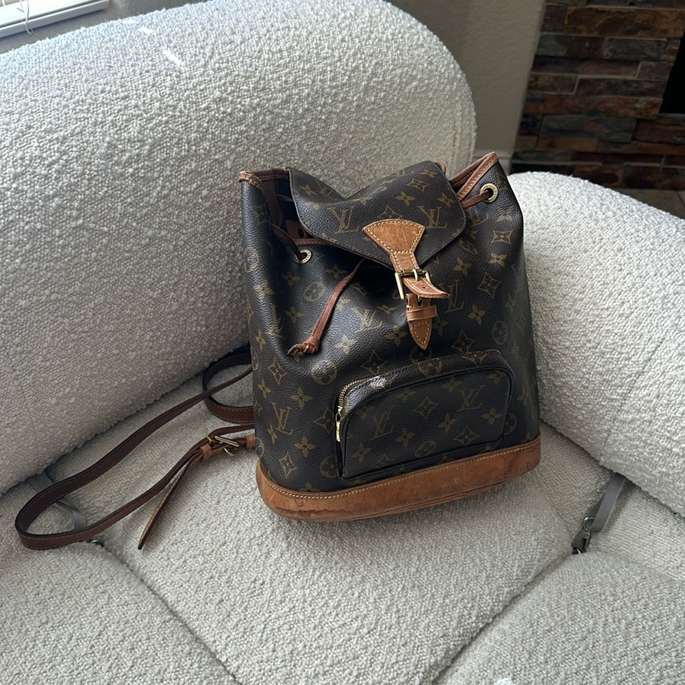 Vintage Louis Vuitton backpack medium